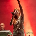 Irina Kühn ist Sängerin, Songwriterin und Musikerin aus Stuttgart.