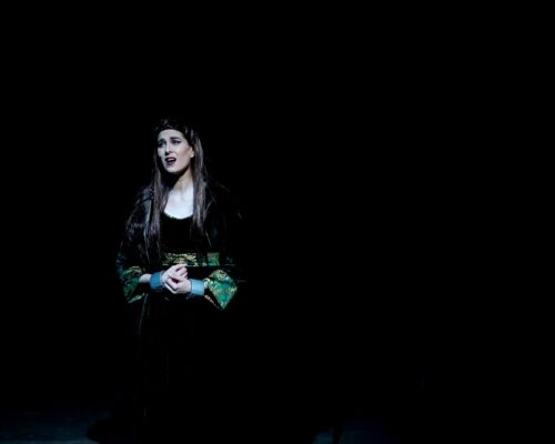 Sängerin Irina Kühn als Darstellerin im Musical "Artus - Excalibur"